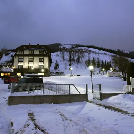 Mramor Bed & Breakfast Brzeće