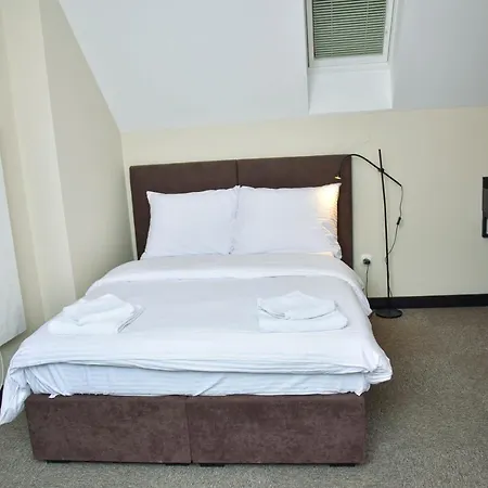 Mramor Bed & Breakfast Brzeće